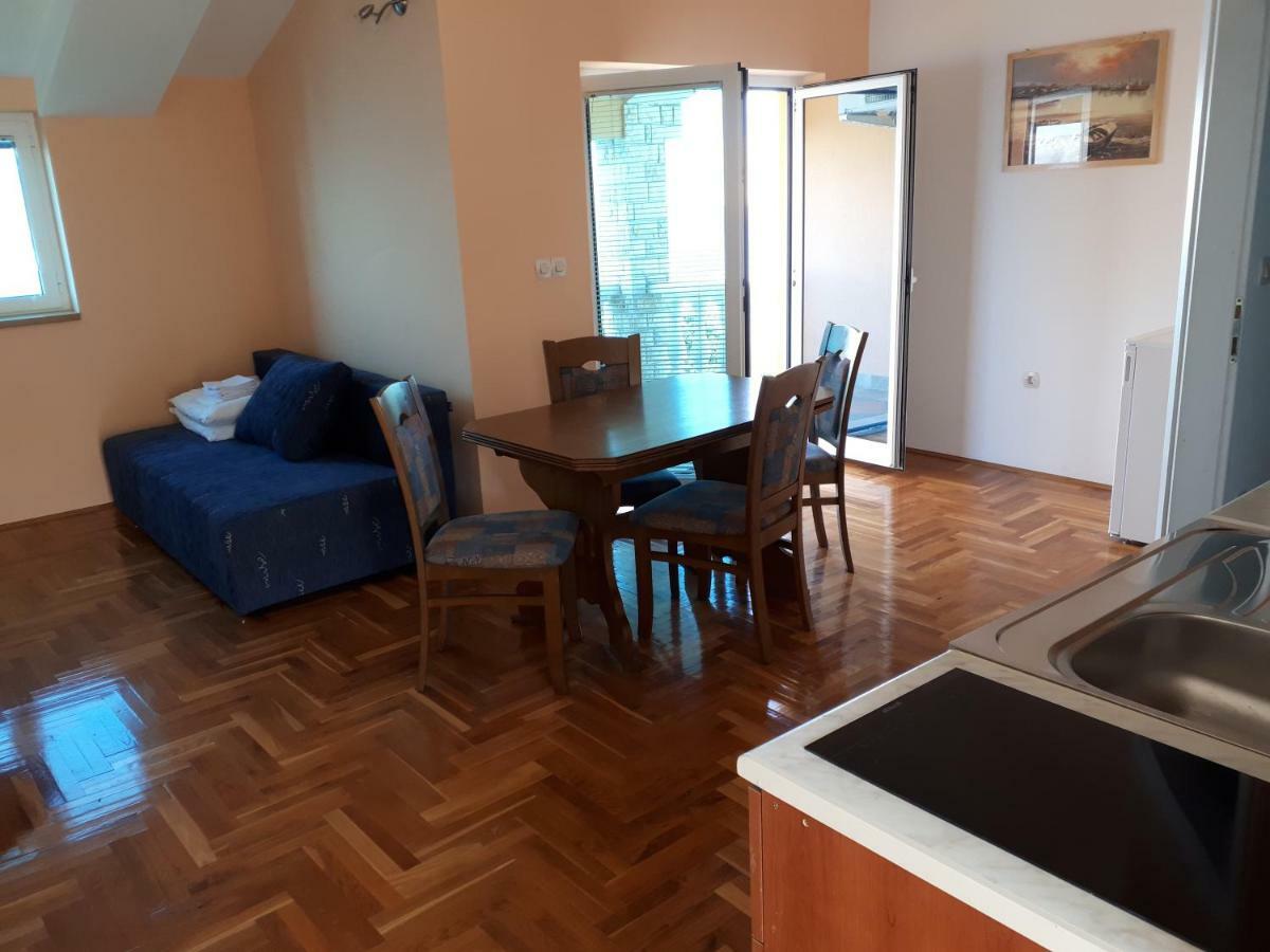 Apartments Horvat On Island Pag Vlašići Eksteriør bilde